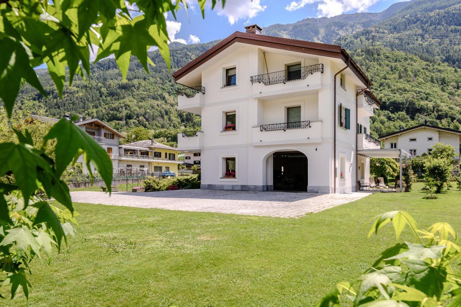 Suite Santa Maria Lovero Valtellino Exterior photo